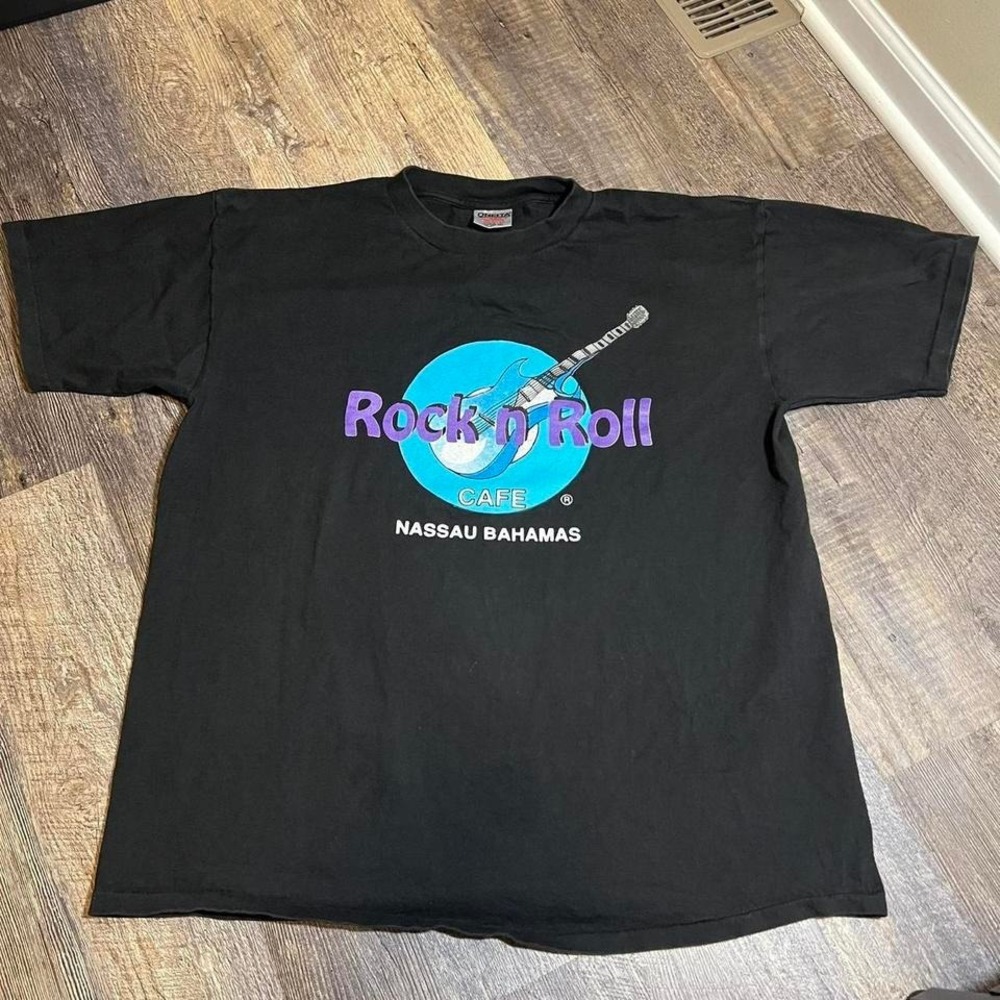 Vintage 1990s Rock n Roll cafe Bahamas tee Hard Rock Cafe ripoff  Size XL